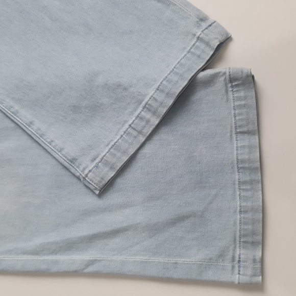 J Brand Joan Wide Leg High Rise Jeans - Picture 12 of 13
